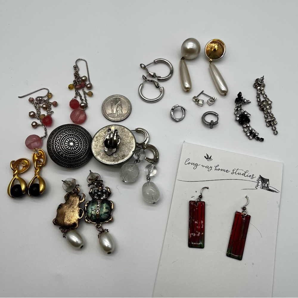 Lot of Elegant Earrings 11 Pair - Picture 6 of 6